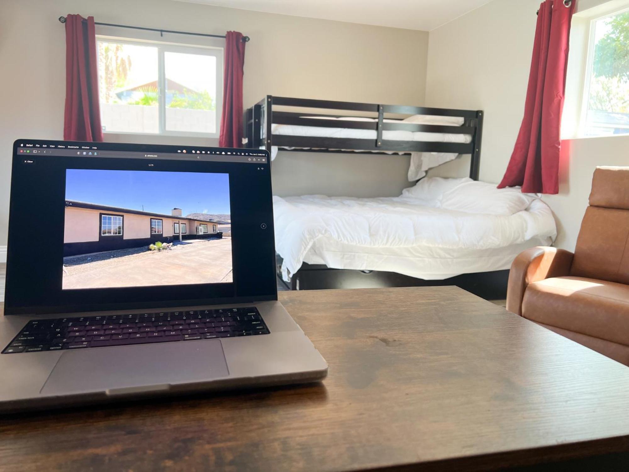 Lux Private Home - Pool, Billiards, 8 Smart Tvs, Board Games, Cotton Bedding - The Stone Sanctuary At Mccullough Hills Trailhead ラスベガス エクステリア 写真