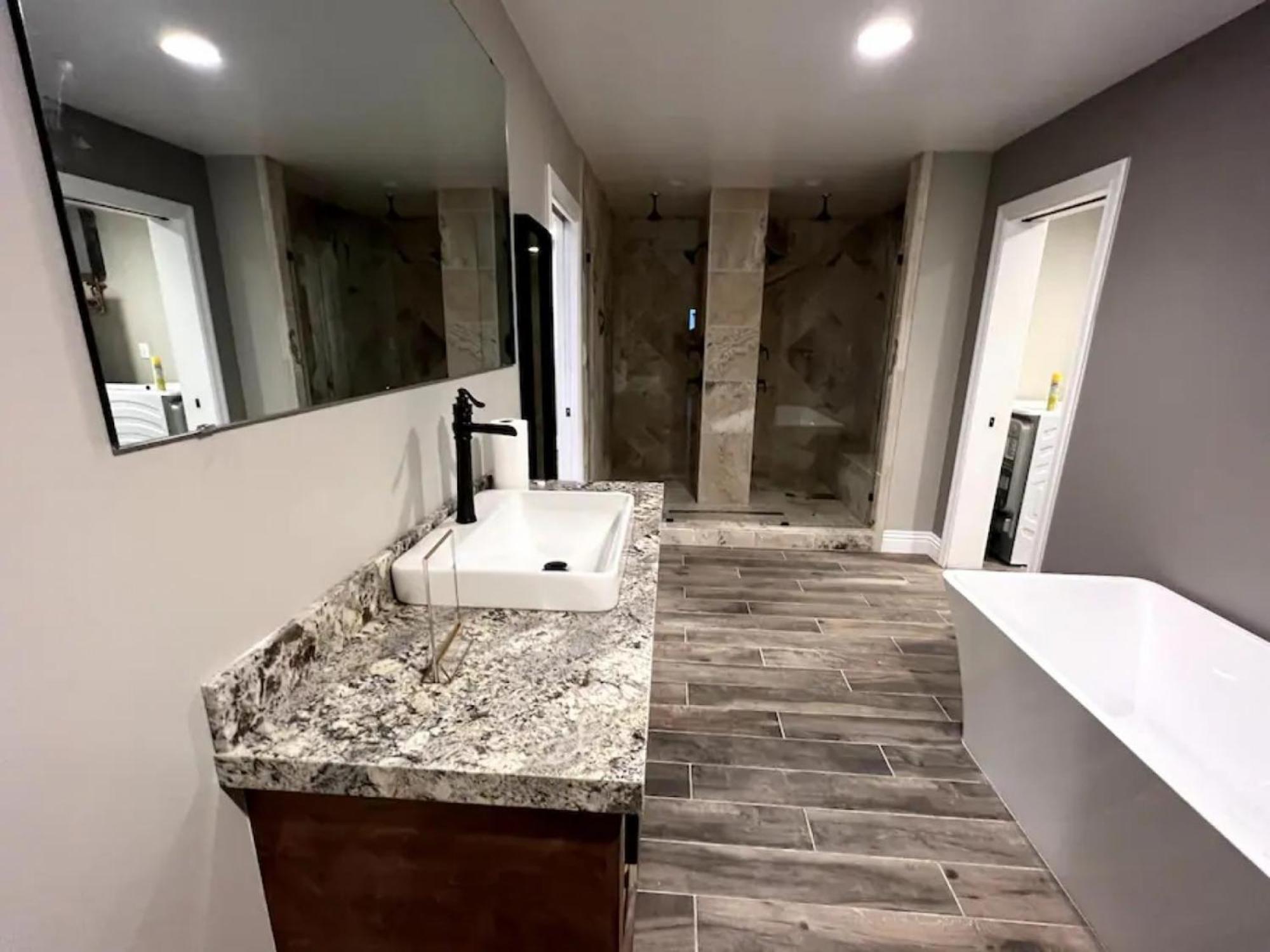 Lux Private Home - Pool, Billiards, 8 Smart Tvs, Board Games, Cotton Bedding - The Stone Sanctuary At Mccullough Hills Trailhead ラスベガス エクステリア 写真